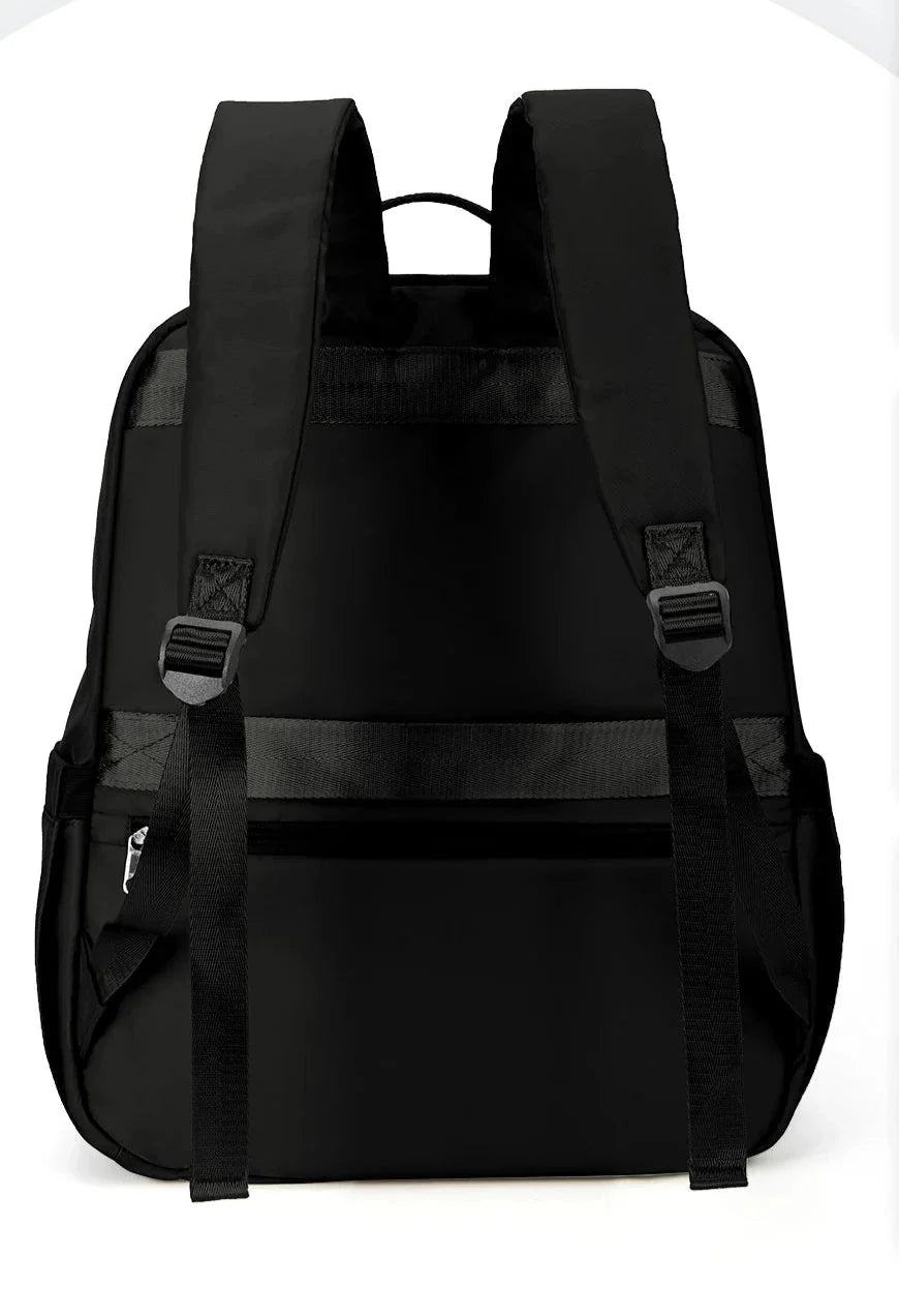 Sac à dos cabine ouvert montrant l'intérieur spacieux