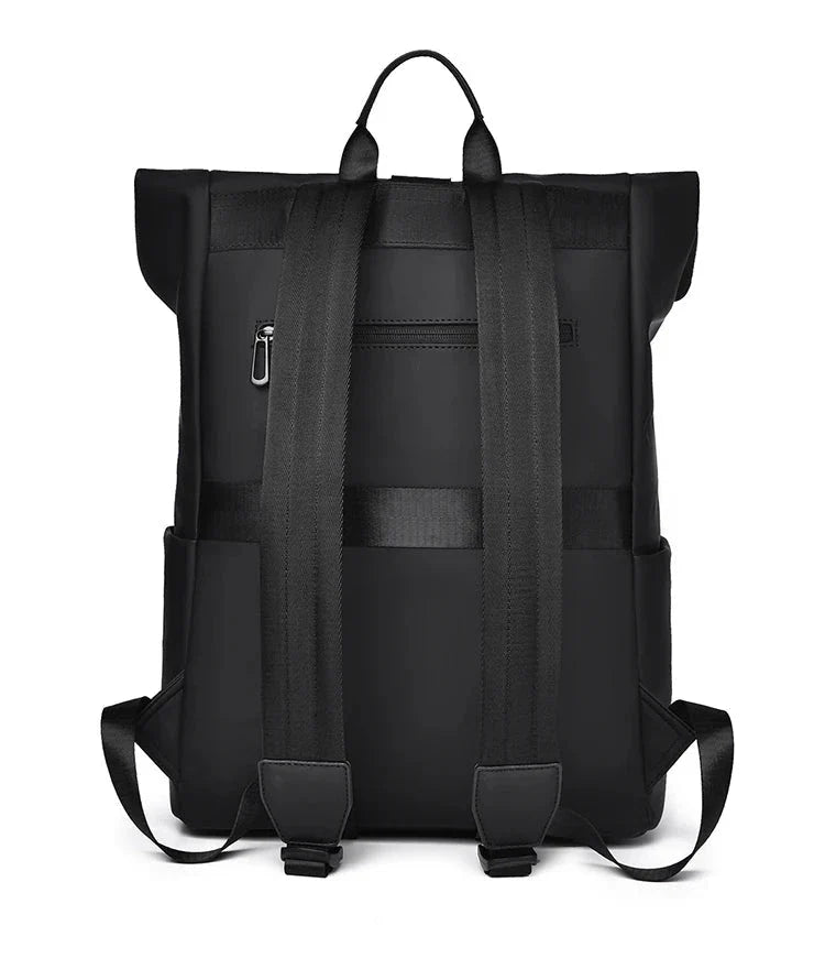 Vue latérale d'un sac à dos urbain imperméable en tissu PVC