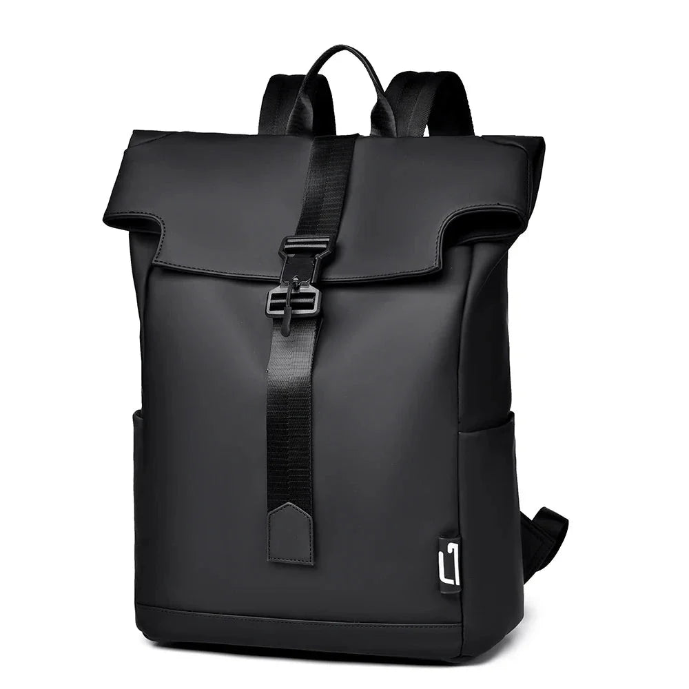Sac à dos imperméable noir avec finitions élégantes et épurées
