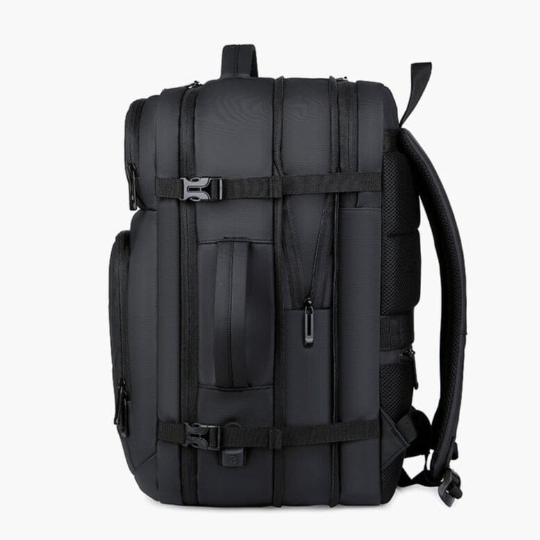 Sac à dos en position debout, mettant en avant sa stabilité