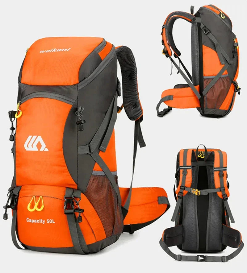 Sac à dos orange, parfait pour les aventures en plein air