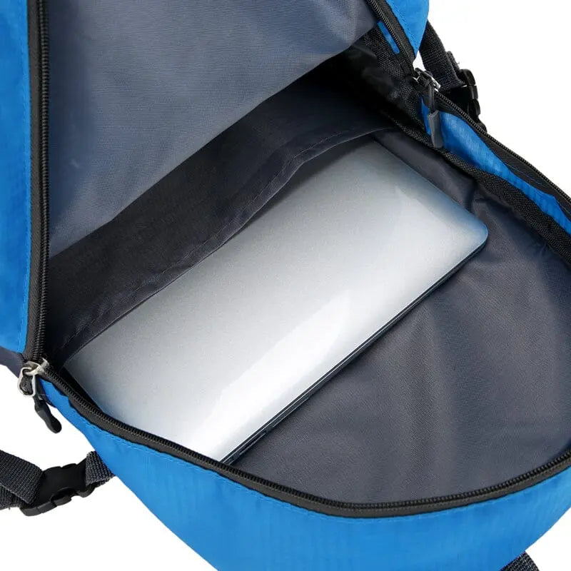 Sac à dos de randonnée 40L, poche principale ouverte