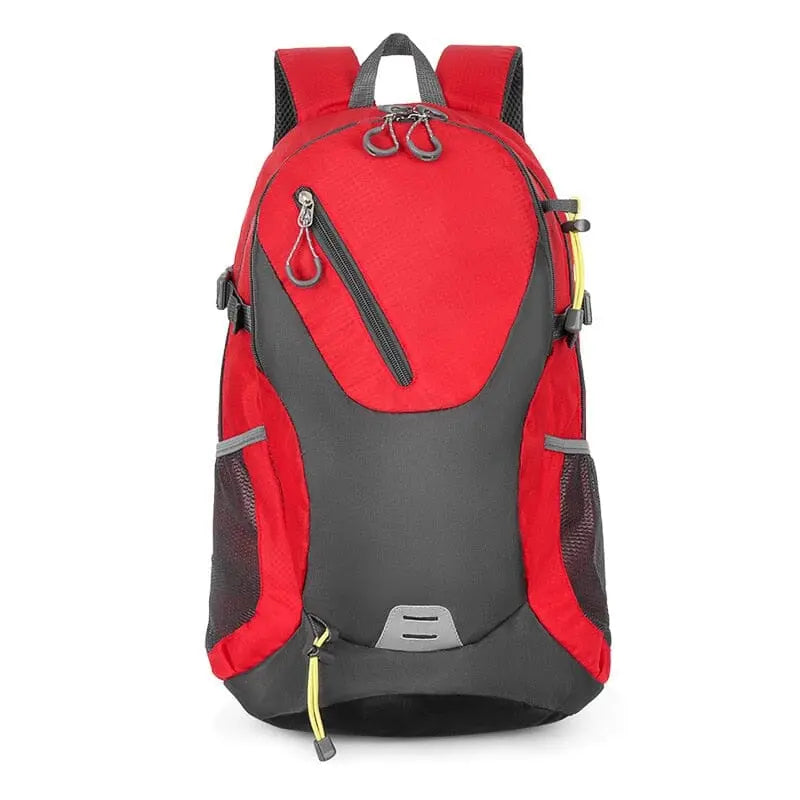 Sac à dos rouge, accent sur les coutures renforcées