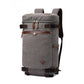 Sac à dos gris clair, vue de face, poches multiples