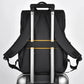 Vue de profil du sac à dos noir, bretelles rembourrées