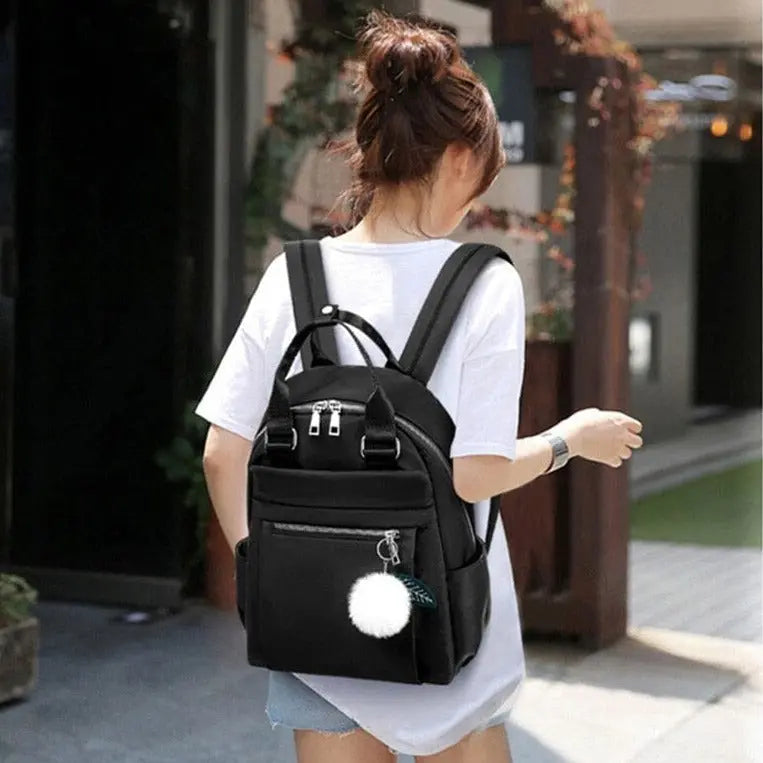 Sac à dos femme moderne avec poches multiples