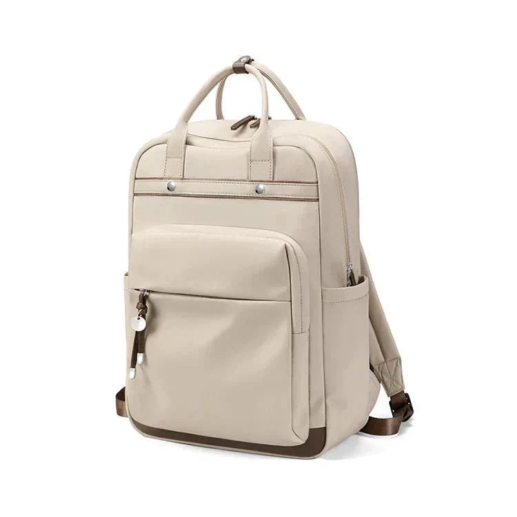 Détail de la sangle pour valise au dos du sac à dos
