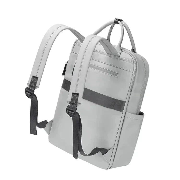 Sac à dos noir avec poches multiples et design moderne