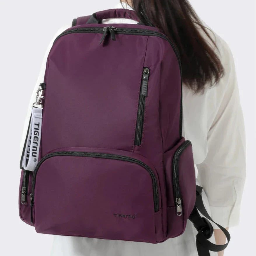 Vue de côté du sac à dos imperméable pour femme