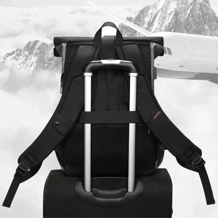 Vue arrière du sac à dos avec poche antivol
