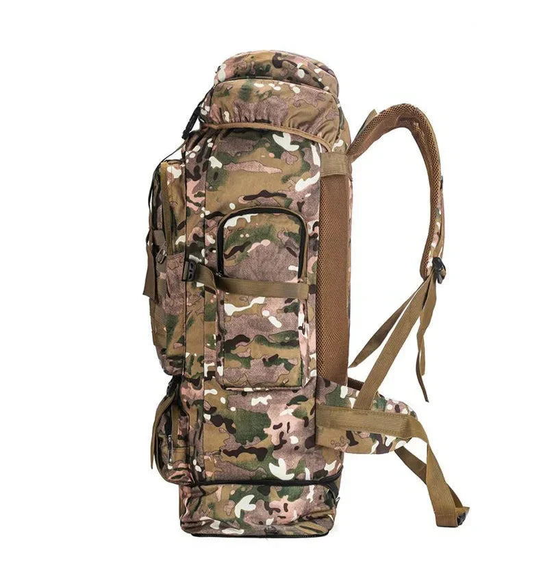 Compartiment principal spacieux du sac à dos militaire