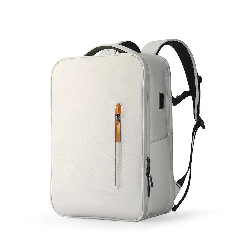 Sac à dos blanc minimaliste avec grande ouverture