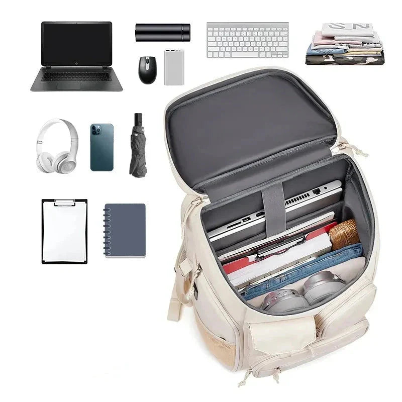 Sac à dos ouvert montrant compartiments pour ordinateur et vêtements