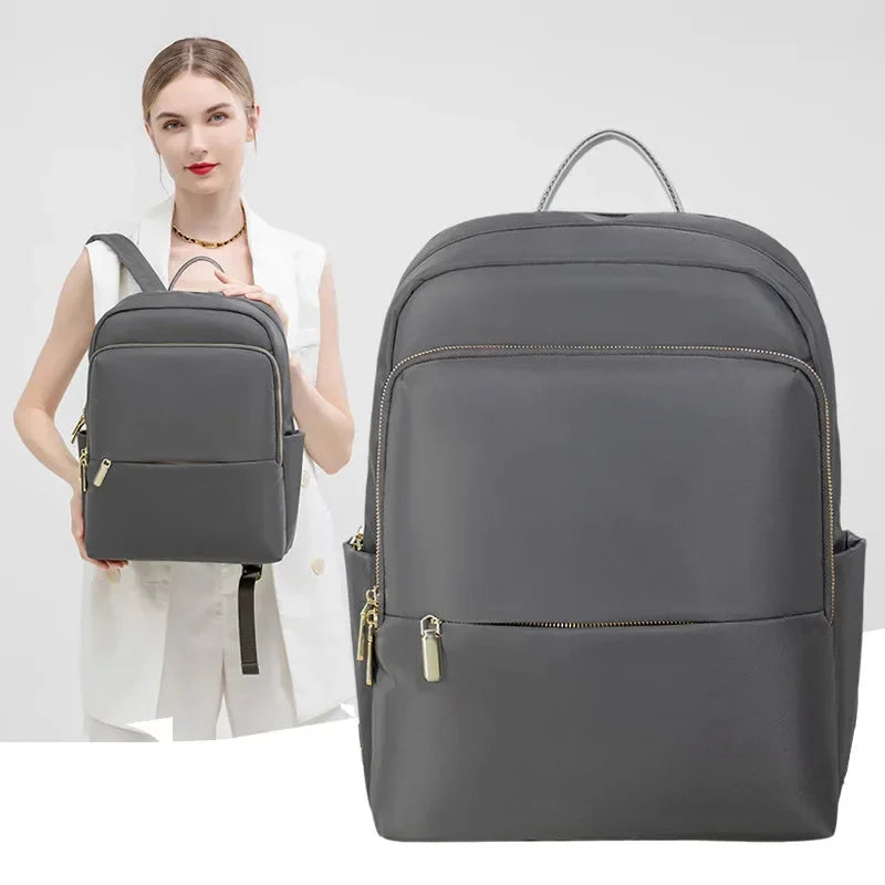 Sac à dos anthracite avec détails raffinés