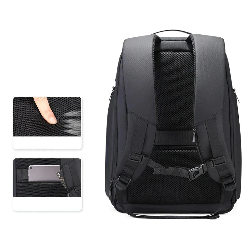 Vue arrière du sac à dos avec poche secrète antivol