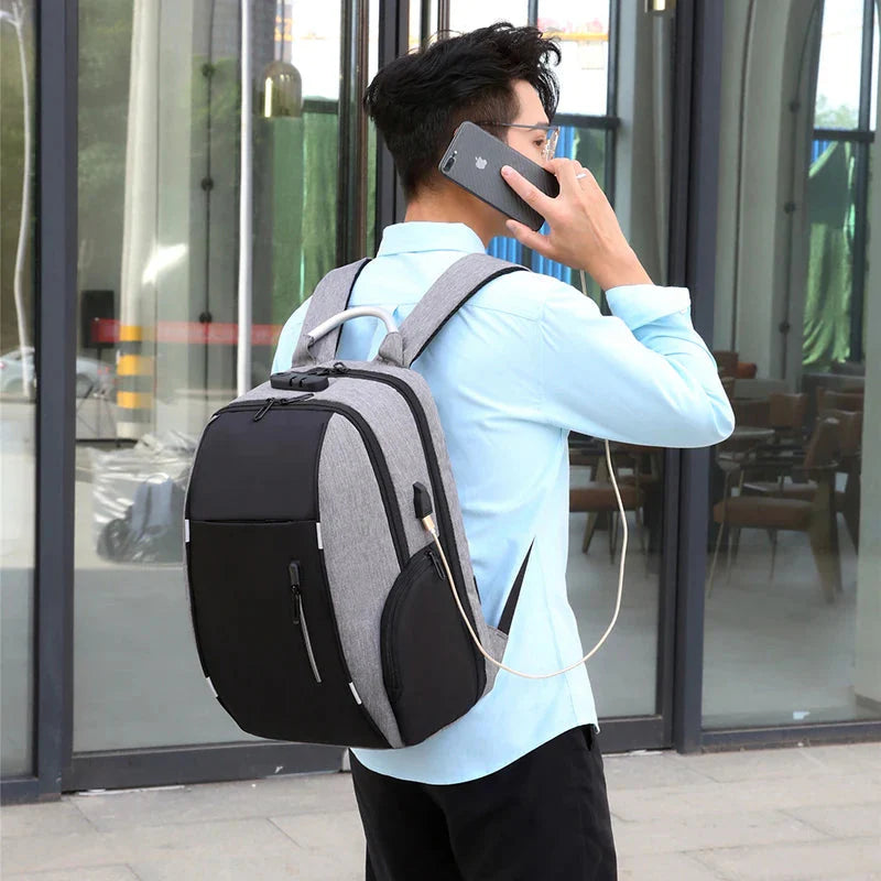 Sac à dos noir avec serrure TSA et port USB intégré