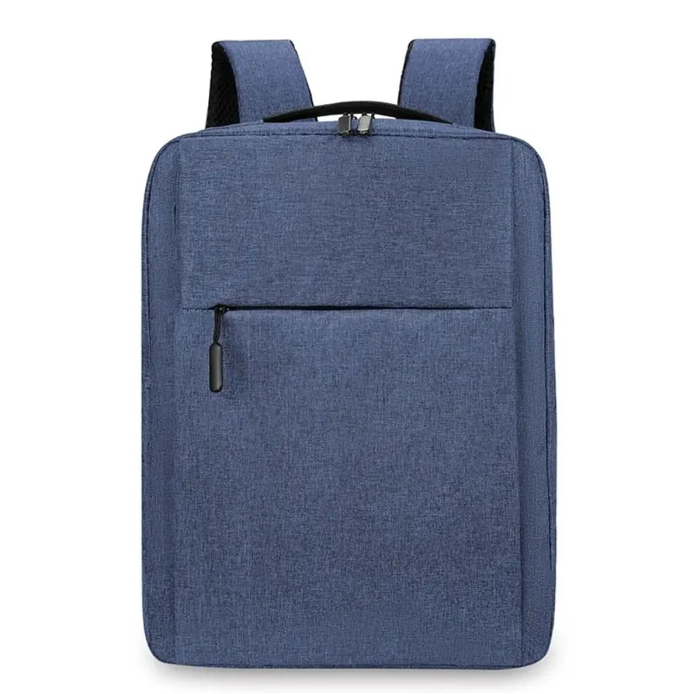Modèle bleu marine avec poches extérieures zippées