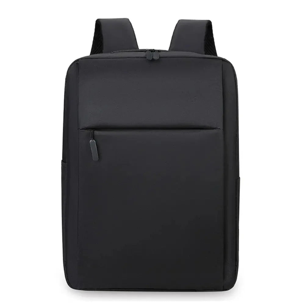 Version noire du sac à dos avec finition en nylon