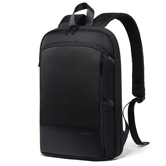 Vue arrière du sac à dos montrant les bretelles réglables