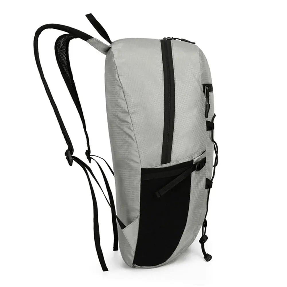 Sac à dos pliable bleu, ouvert, capacité 20 litres