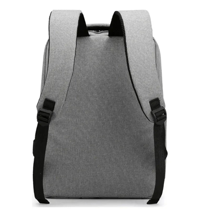 Sac à dos avec ordinateur portable inséré dans le compartiment