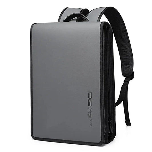 Version grise du sac à dos avec design moderne et structuré