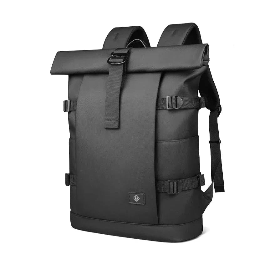 Sac à dos noir avec design épuré et moderne