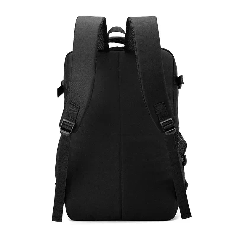 Vue de côté du sac à dos avec multiples poches