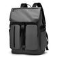 Version grise du sac à dos avec détails techniques