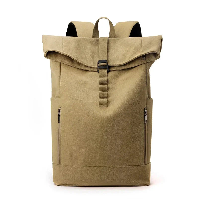 Sac à dos roll top couleur camel, vue de face
