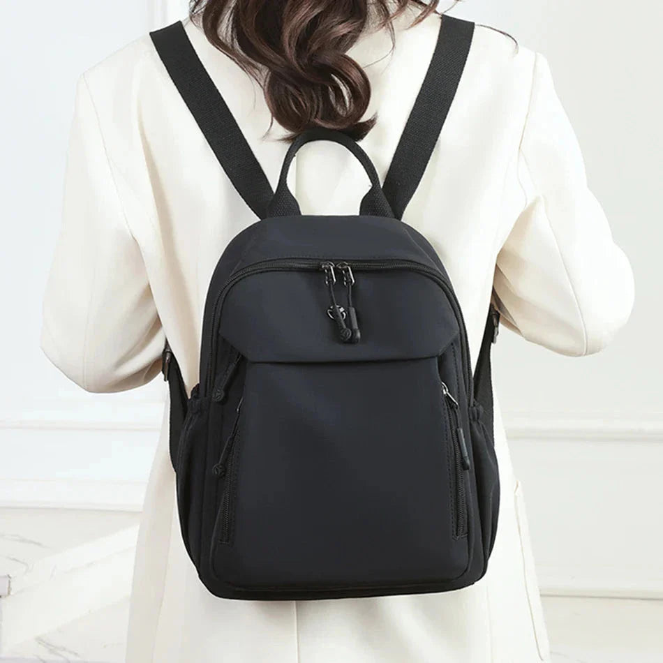 Sac à dos imperméable pour femme, vue de face