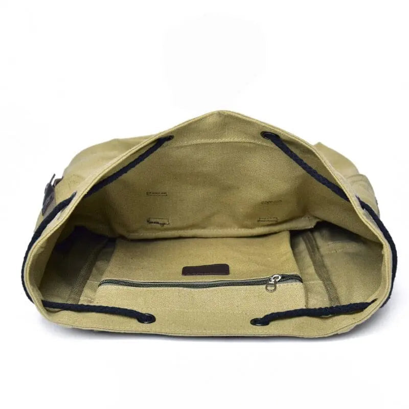 Détail des bretelles ajustables du sac en toile