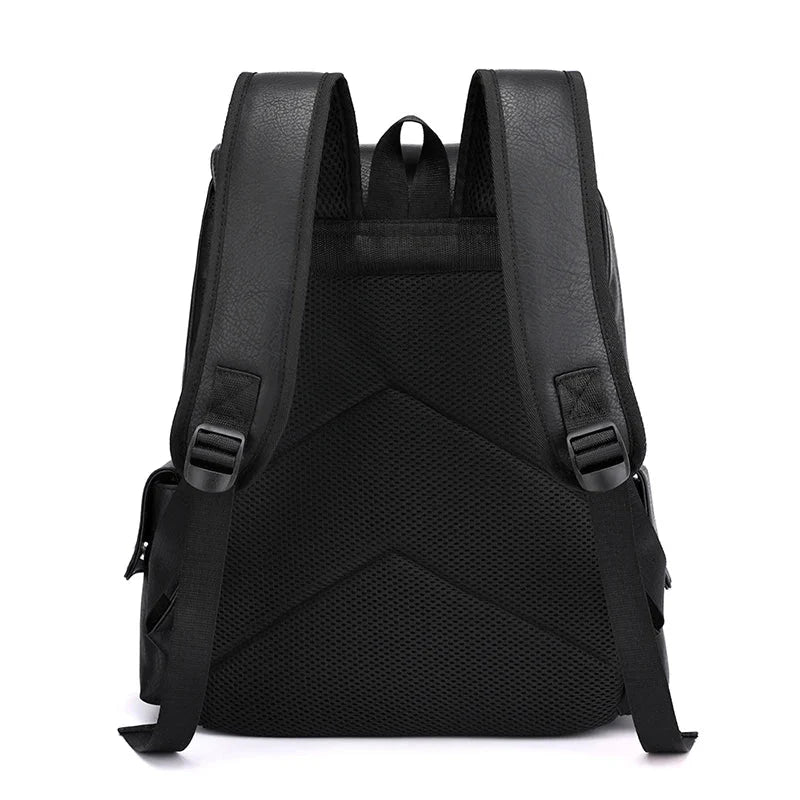 Vue de dessus du sac à dos montrant les poches ouvertes