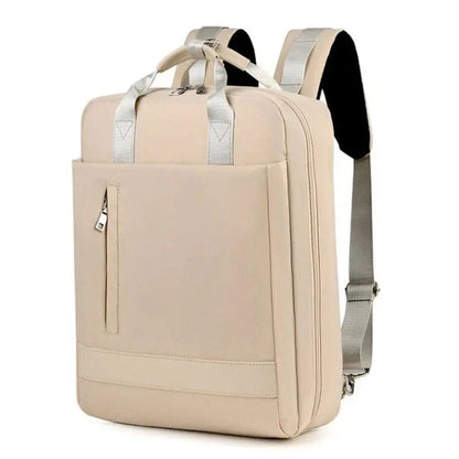 Sac à dos beige en gros plan, texture du tissu en nylon visible