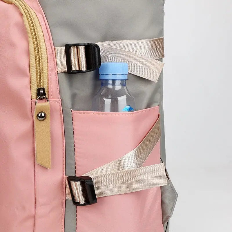 Sac à dos utilisé comme sac à main, poignée supérieure en évidence