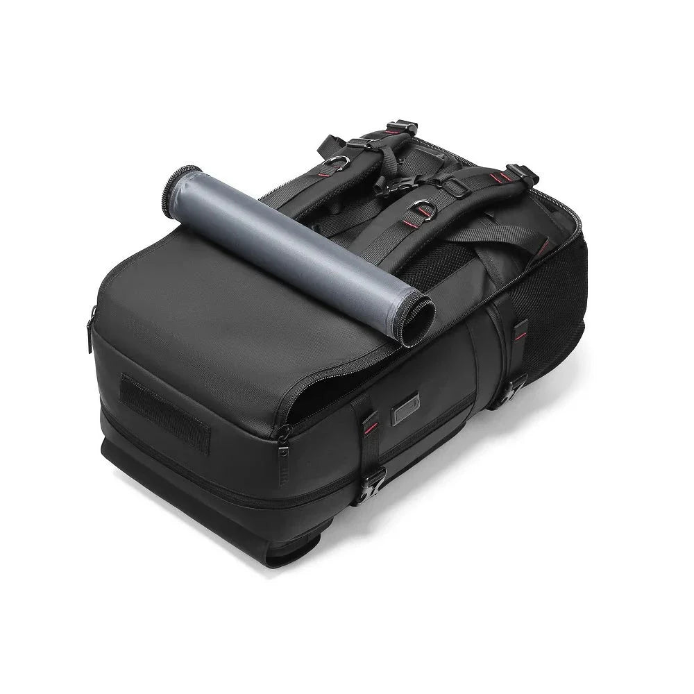 Vue latérale du sac à dos avec bandoulière ajustable attachée