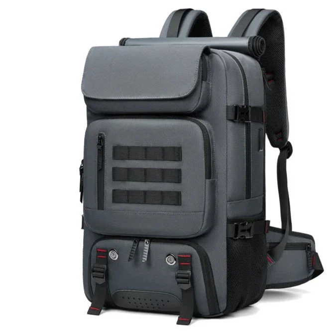 Version grise du sac à dos, montrée de profil