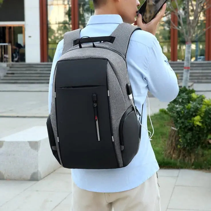 Vue latérale du sac à dos avec port USB externe
