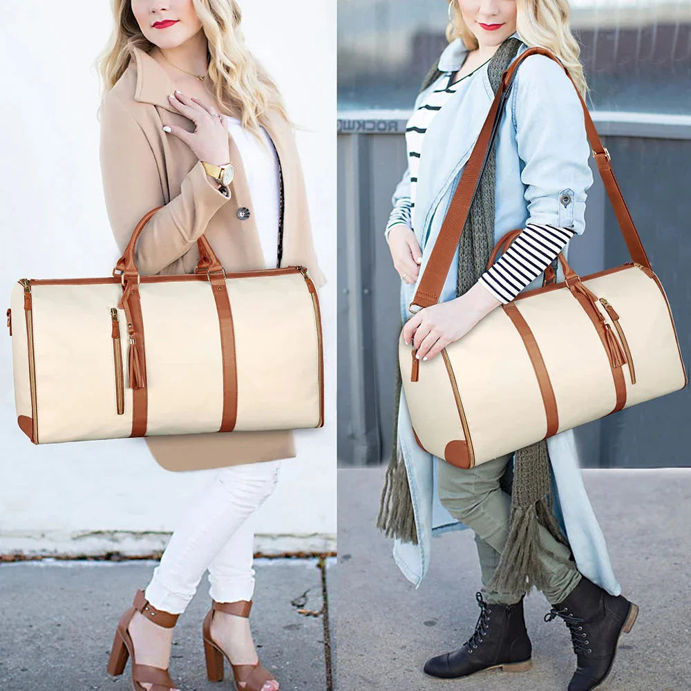Sac de voyage ouvert avec espace pour vêtements pliés