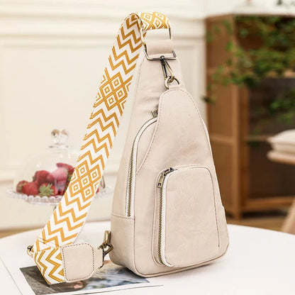 Sac de poitrine blanc avec détails contrastants