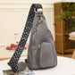 Sac de poitrine gris, sobre et chic