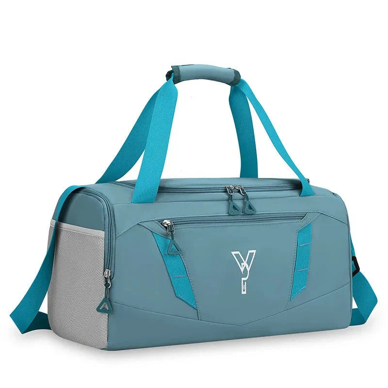 Sac de sport femme en bleu, idéal pour le voyage