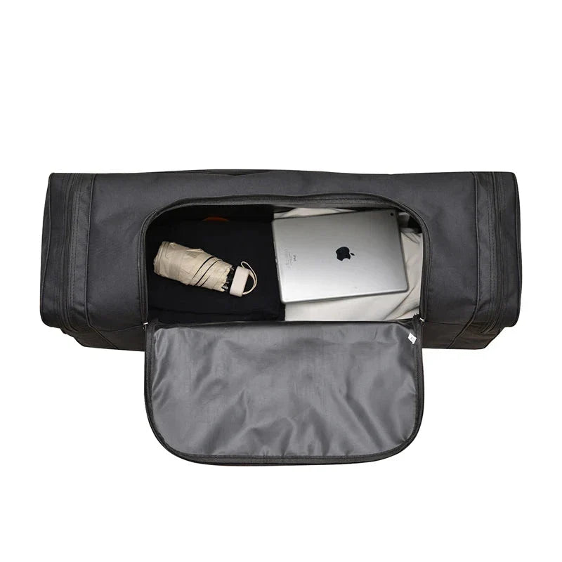 Sac de voyage ouvert montrant le grand compartiment principal