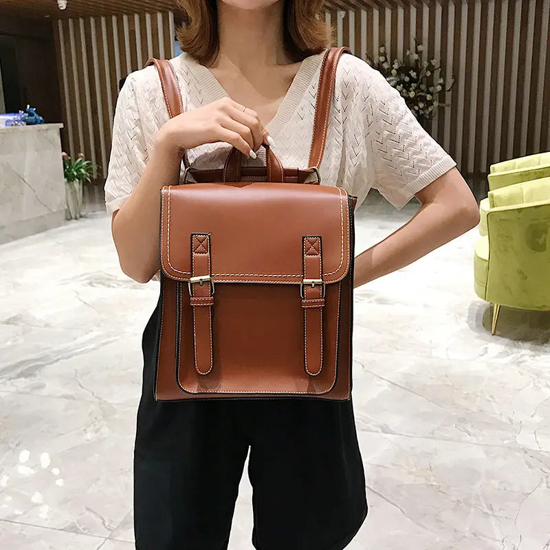 Compartiments intérieurs du sac à dos vintage en PU