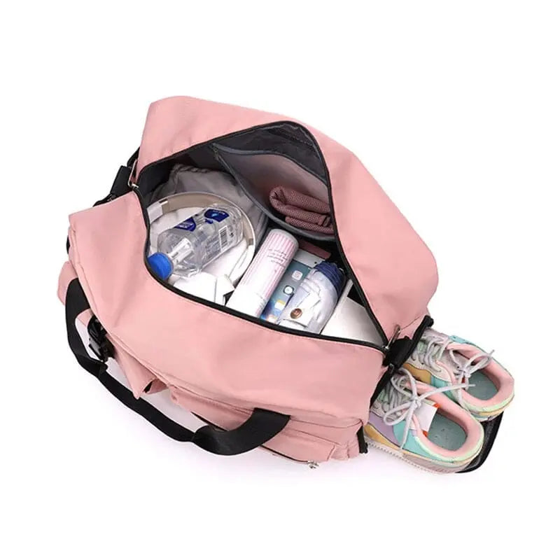 Intérieur spacieux du sac avec poche principale ouverte