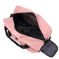 Sac de voyage en nylon posé sur une surface plane