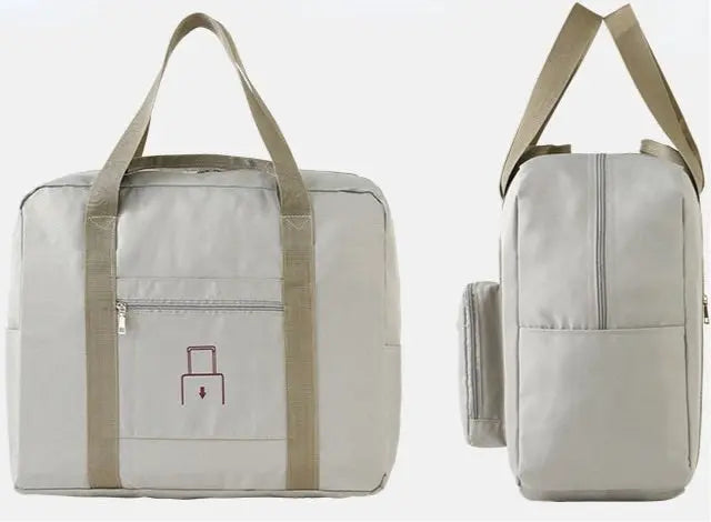 Vue de face du sac avec poche zippée visible