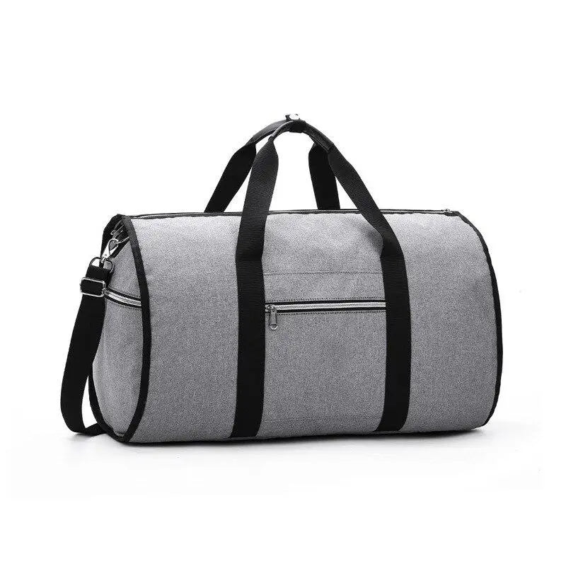Sac de voyage ouvert montrant le compartiment pour costume