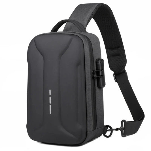 Sac de poitrine gris avec finition imperméable et pratique