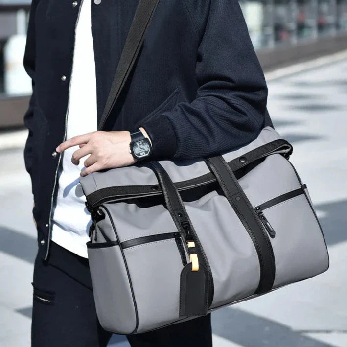 Sac roll top imperméable avec compartiments visibles